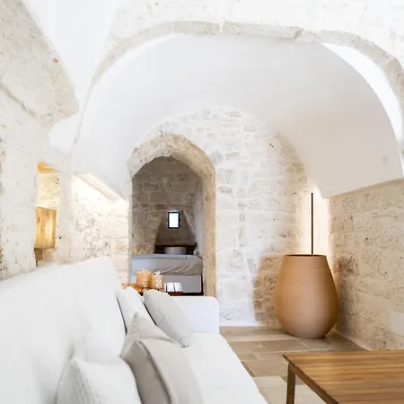 Pensión Trullo Nido Con Piscina In Comune 4*