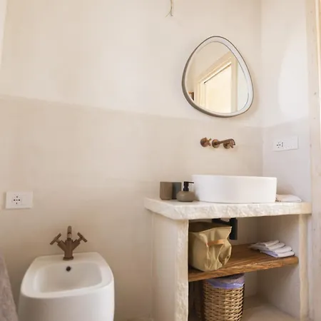 Trullo Nido Con Piscina In Comune