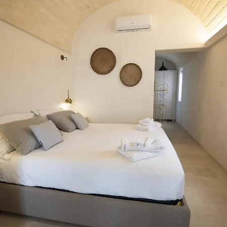 Trullo Nido Con Piscina In Comune *