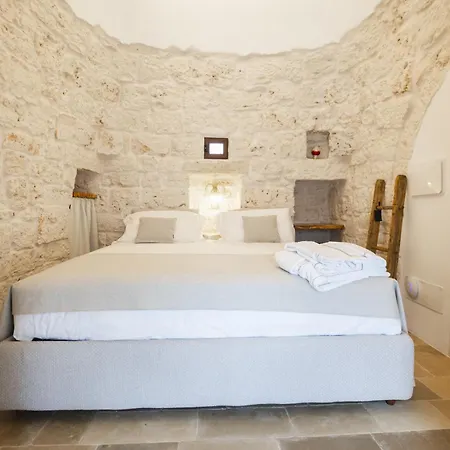 Trullo Nido Con Piscina In Comune Latiano