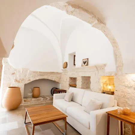 Trullo Nido Con Piscina In Comune Latiano