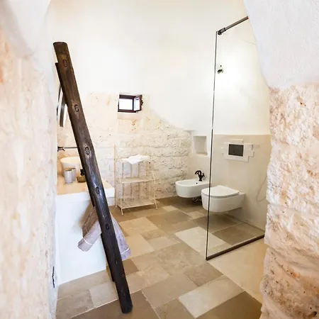 Pensión Trullo Nido Con Piscina In Comune 4*