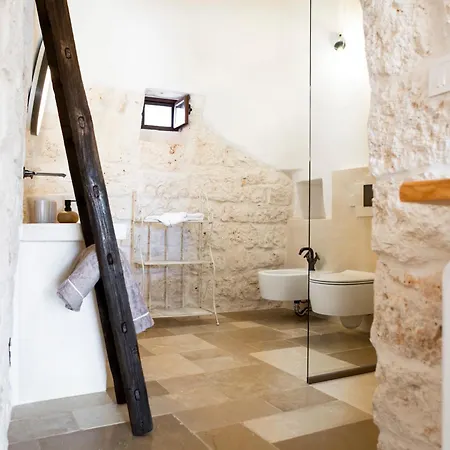 Trullo Nido Con Piscina In Comune